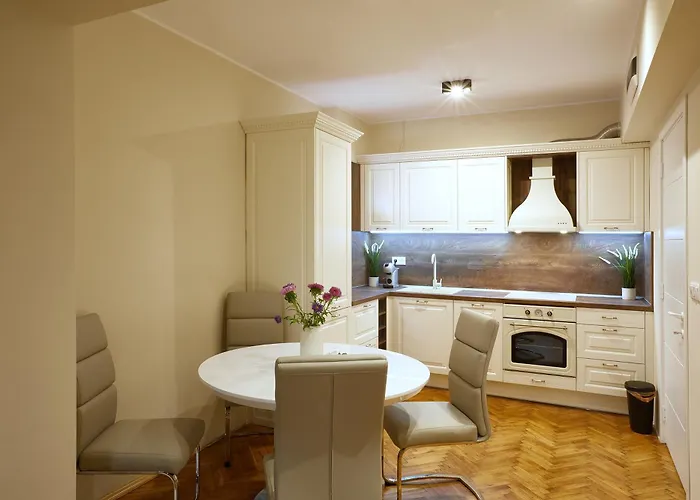 Central Apartment 2