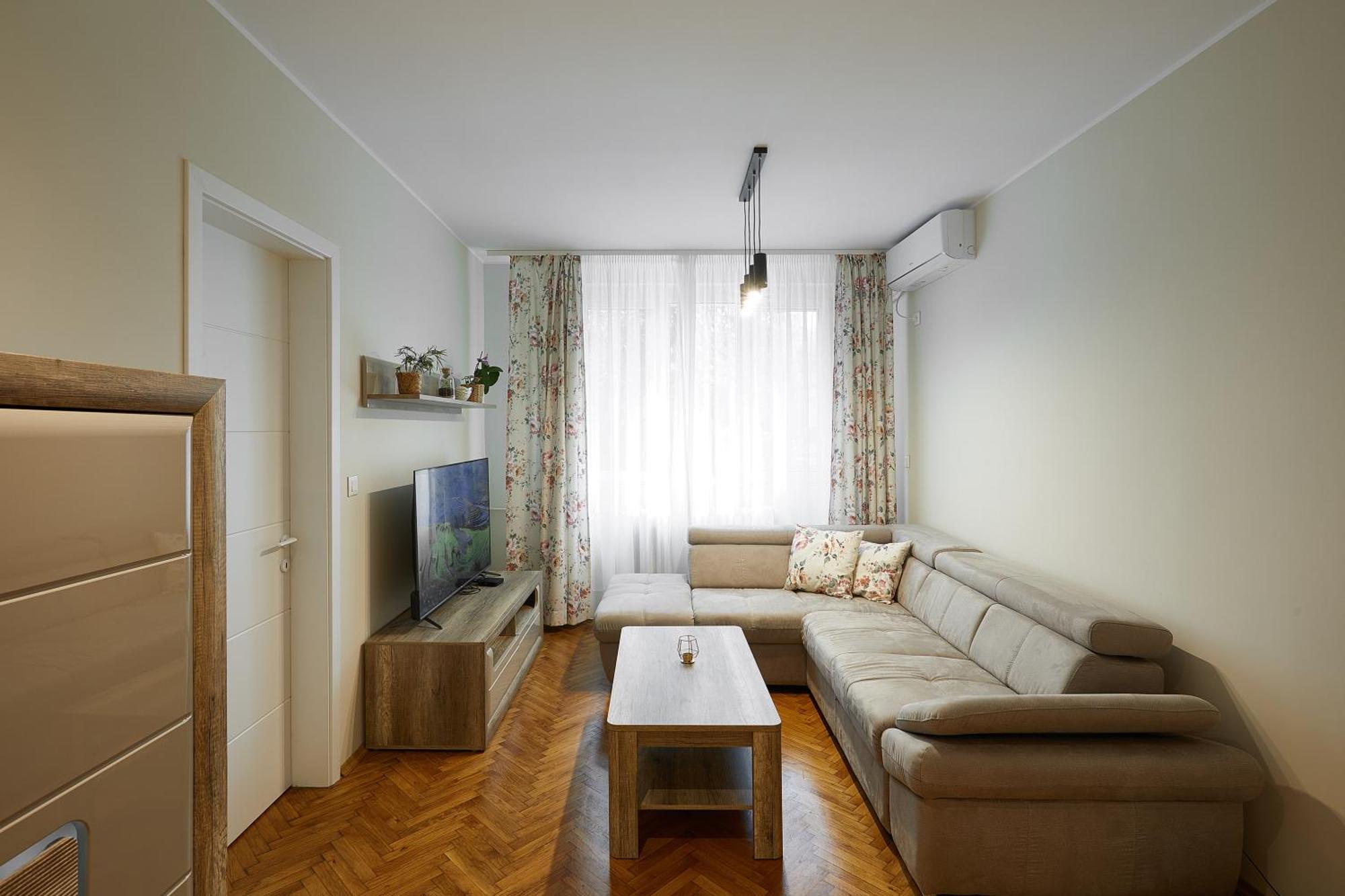 Appartement 2 *